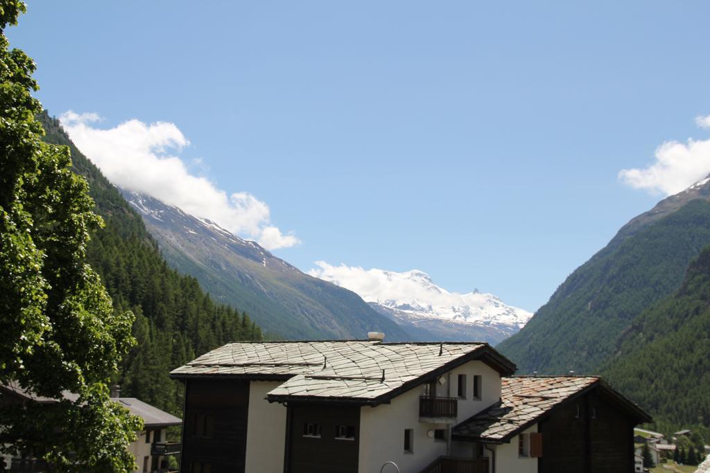 Ferienwohnungen Wallis - Randa Bei Zermatt Exterior photo