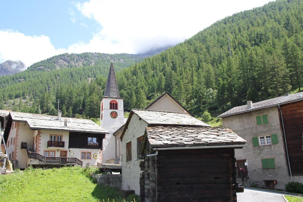 Ferienwohnungen Wallis - Randa Bei Zermatt Exterior photo